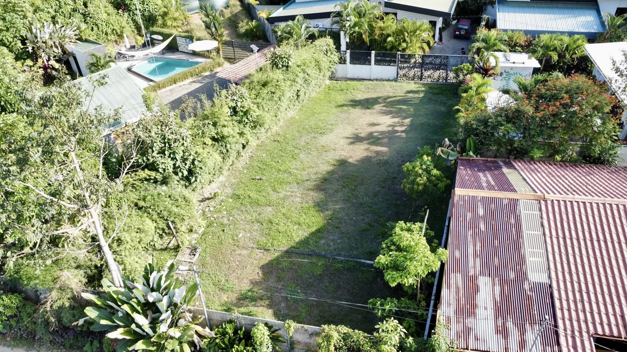 BUILDING PROPERTY IN THE MIDDLE OF THE TOWN, IN BAHIA BALLENA – 0.10 ACRES, photo 7