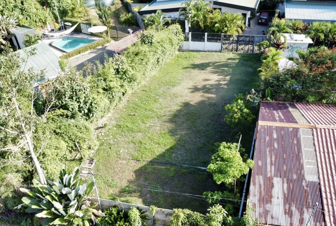 BUILDING PROPERTY IN THE MIDDLE OF THE TOWN, IN BAHIA BALLENA – 0.10 ACRES, photo 8