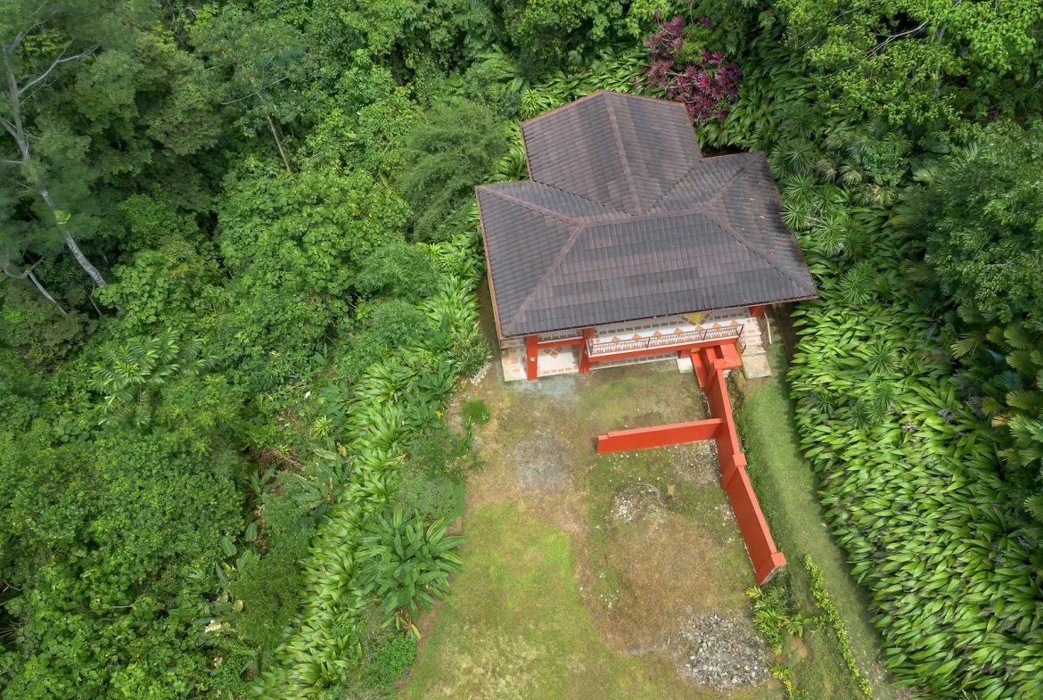 TWO FLOOR PROPERTY WITH A LANDSCAPING VIEWS AND OCEAN, IN TRES RIOS – 3.9 ACRES, photo 8