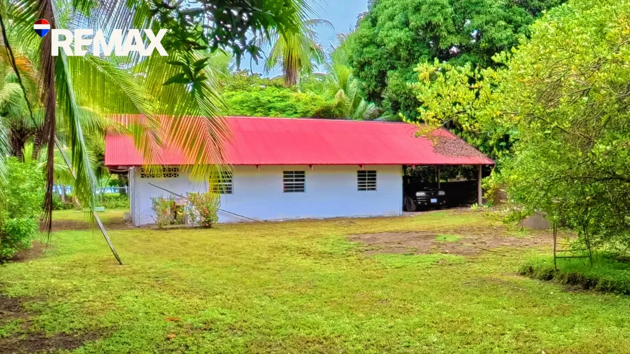 Beach House Opportunity in Playa Zancudo | $250K - REMAX Jungle Properties | Pavones Golfito Real Estate, photo 3