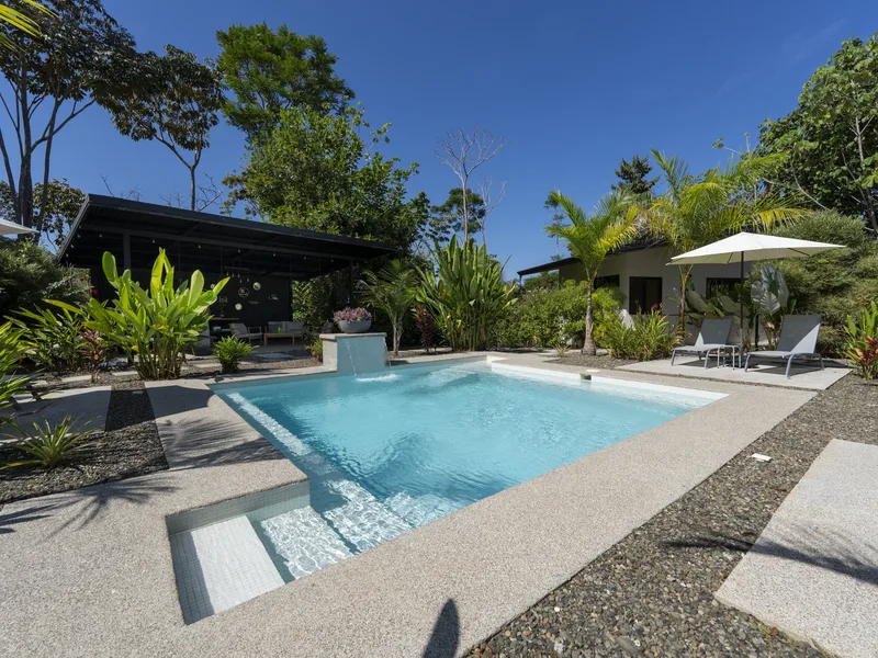 5 Bed Hotel / Leisure For Sale in Uvita, photo 14