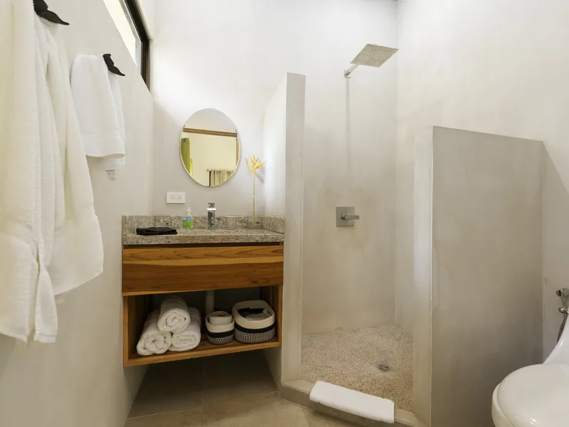 5 Bed Hotel / Leisure For Sale in Uvita, photo 9