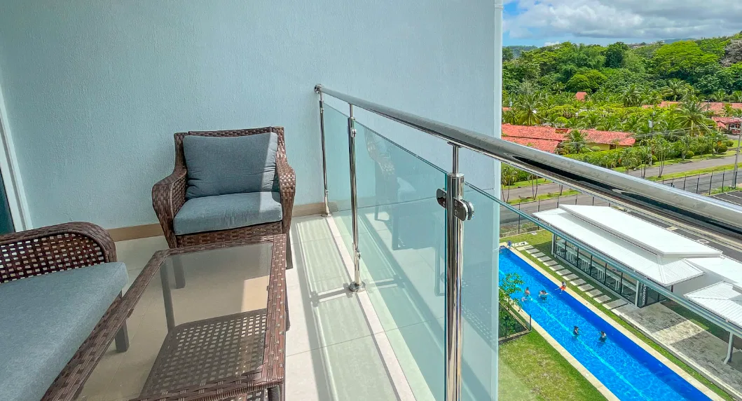 Refreshing Poolside Views in Jacó
