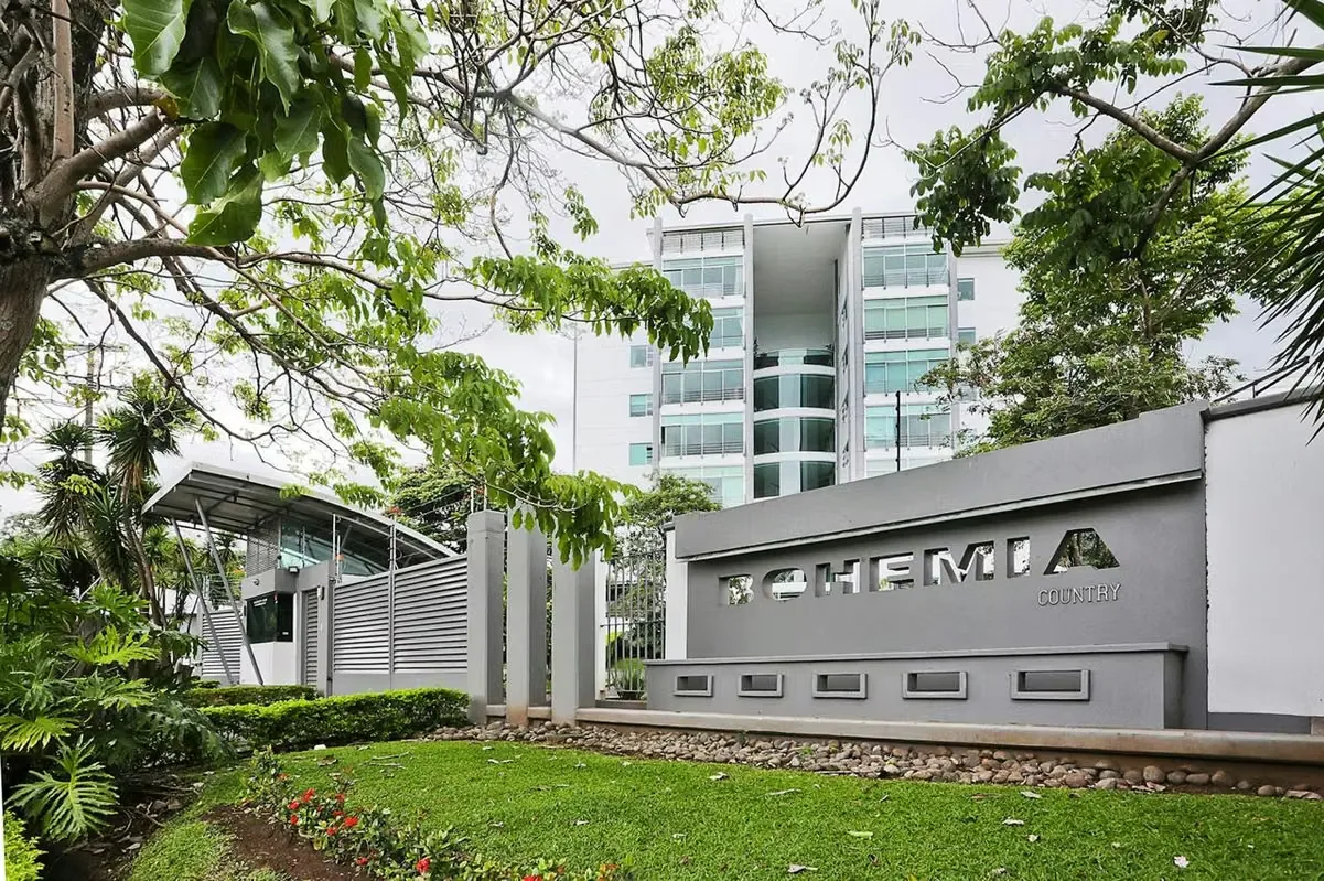 Escazu, cerca La PACO, hermoso-lujoso-amplio 140m2, L. Blanca, 3 hab, 2.5 baños, amenidades.