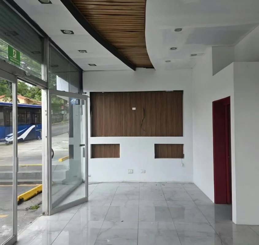 Excelente oportunidad para establecer su negocio en una ubicación estratégica de Escazú, con alta exposición y excelente visibilidad.
