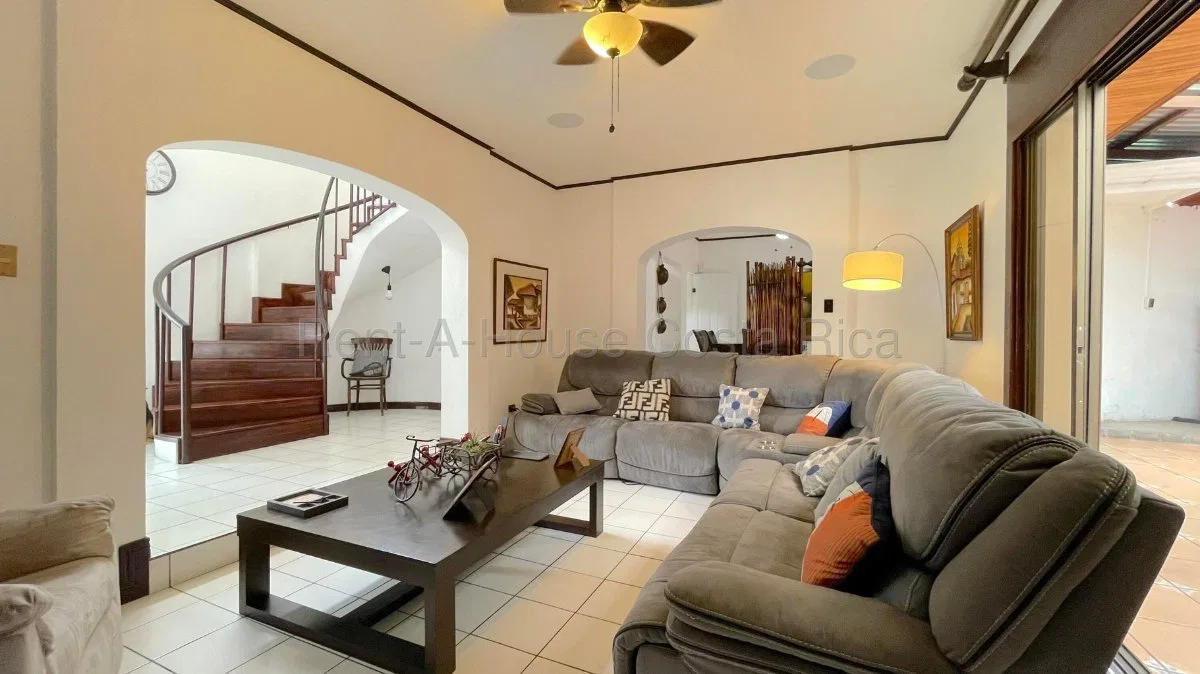 OPORTUNIDAD Debajo del Avaluo Casa $310000 Los Arcos Ciudad Cariari 305m2 - Venta en Ulloa, photo 11