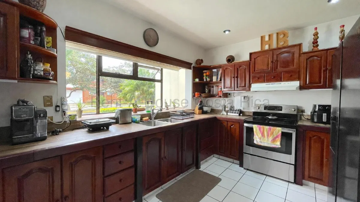 OPORTUNIDAD Debajo del Avaluo Casa $310000 Los Arcos Ciudad Cariari 305m2 - Venta en Ulloa, photo 17