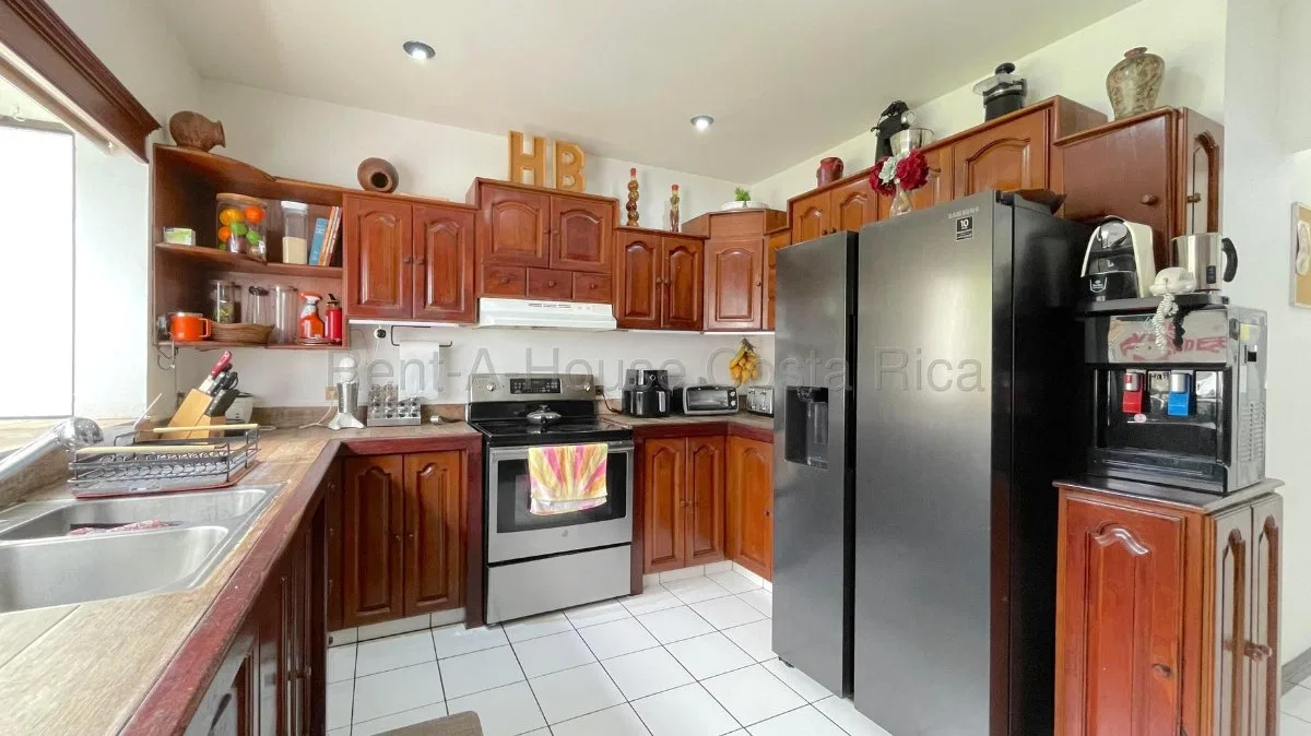 OPORTUNIDAD Debajo del Avaluo Casa $310000 Los Arcos Ciudad Cariari 305m2 - Venta en Ulloa, photo 4