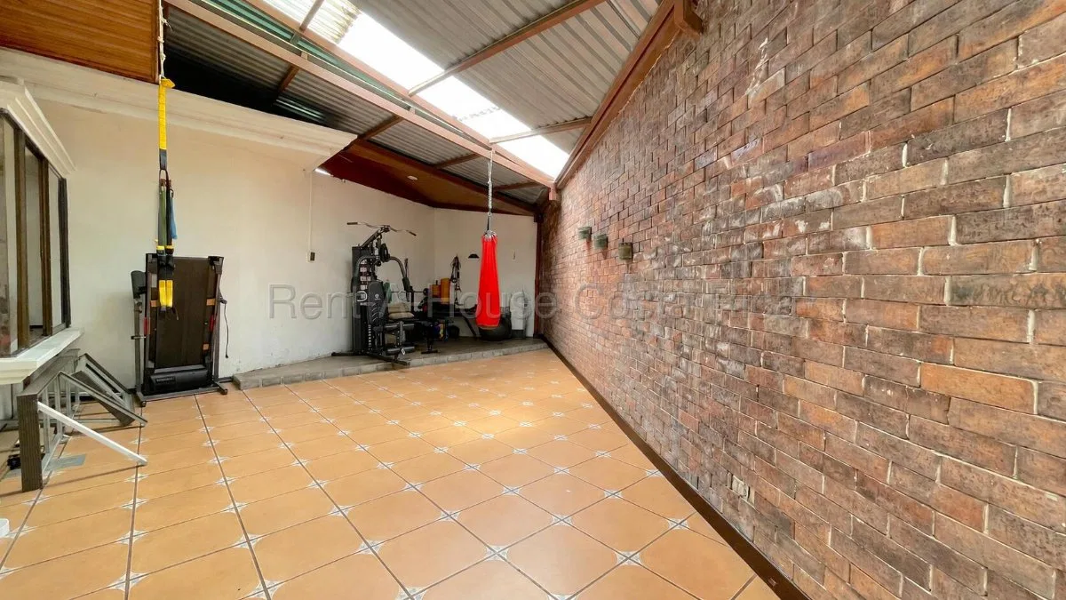 OPORTUNIDAD Debajo del Avaluo Casa $310000 Los Arcos Ciudad Cariari 305m2 - Venta en Ulloa, photo 7