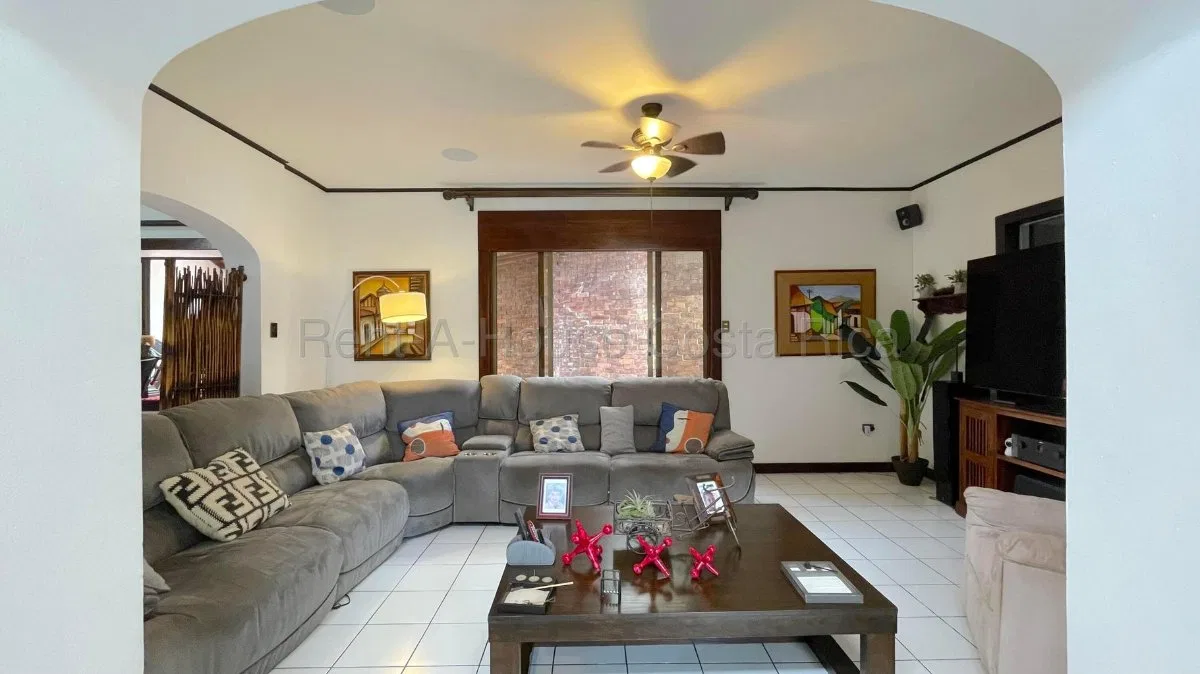 OPORTUNIDAD Debajo del Avaluo Casa $310000 Los Arcos Ciudad Cariari 305m2 - Venta en Ulloa, photo 9