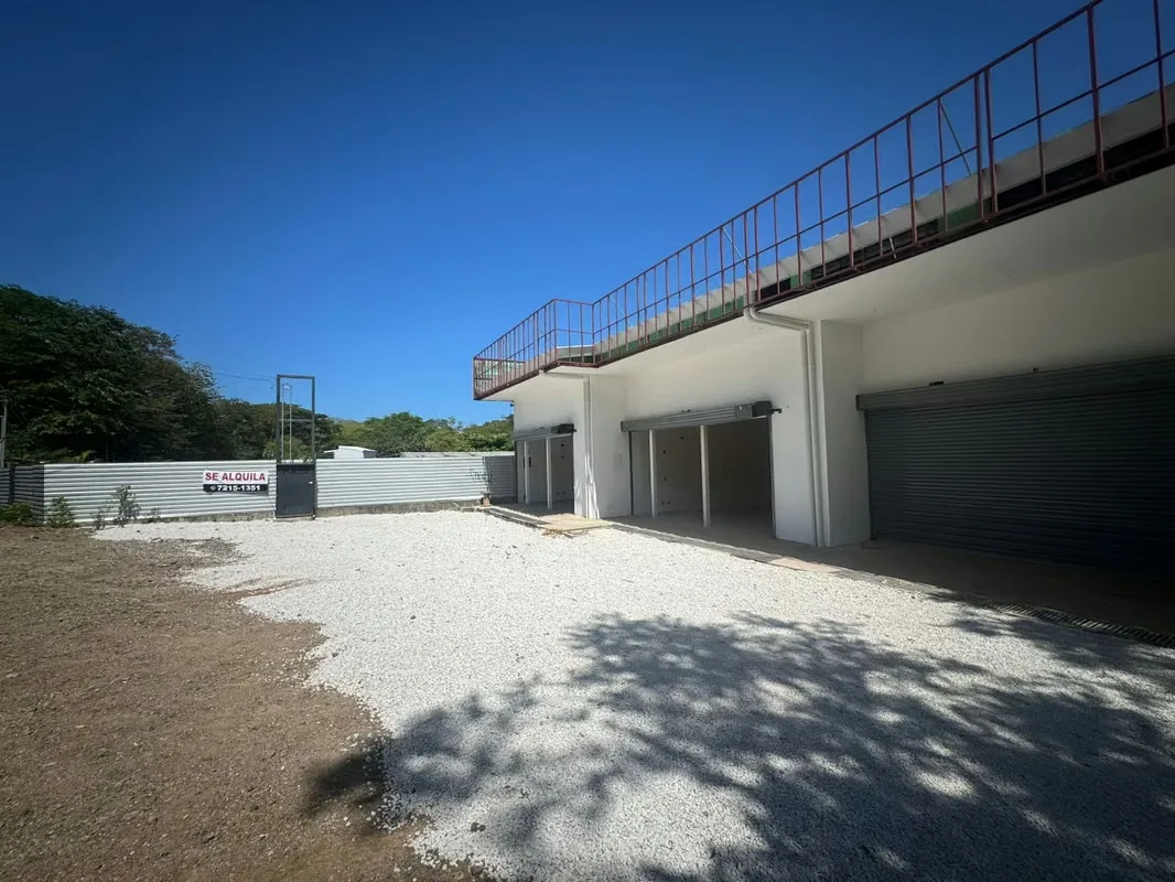 Commercial Spaces for Rent – Prime Location in Villarreal Near Tamarindo