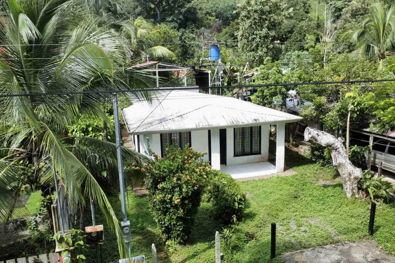 Cozy 2-Bedroom Home on Main Street with Affordable Price & Owner Financing Available in Hatillo near Dominical Costa Rica