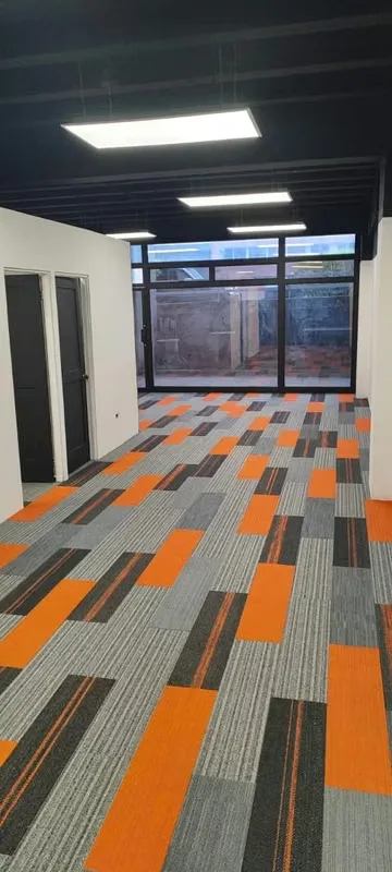 Ubicación estratégica: Situado en una de las avenidas más céntricas de San José, con acceso inmediato a bancos, restaurantes, transporte público y una amplia variedad de ..., photo 7