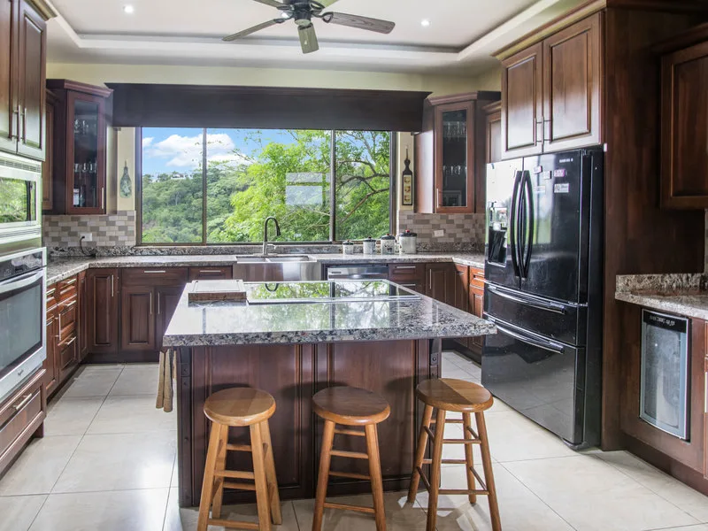 5 Bed Single Family Homes For Sale in Playas Del Coco, photo 8