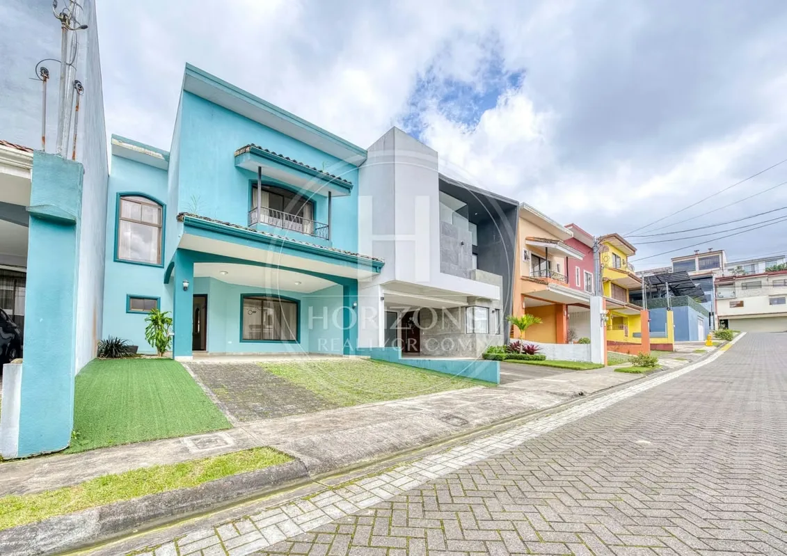 Precio de venta: 150.000.000 Colones – Área de terreno: 249 m² – Área de construcción: 350 m² Año de construcción:2017 – Cuota de condominio: 60.000 Colones – ..., photo 2