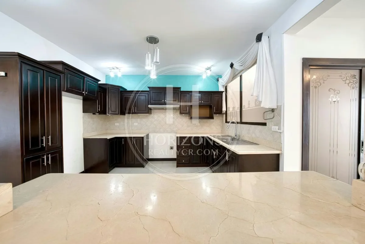Precio de venta: 150.000.000 Colones – Área de terreno: 249 m² – Área de construcción: 350 m² Año de construcción:2017 – Cuota de condominio: 60.000 Colones – ..., photo 11