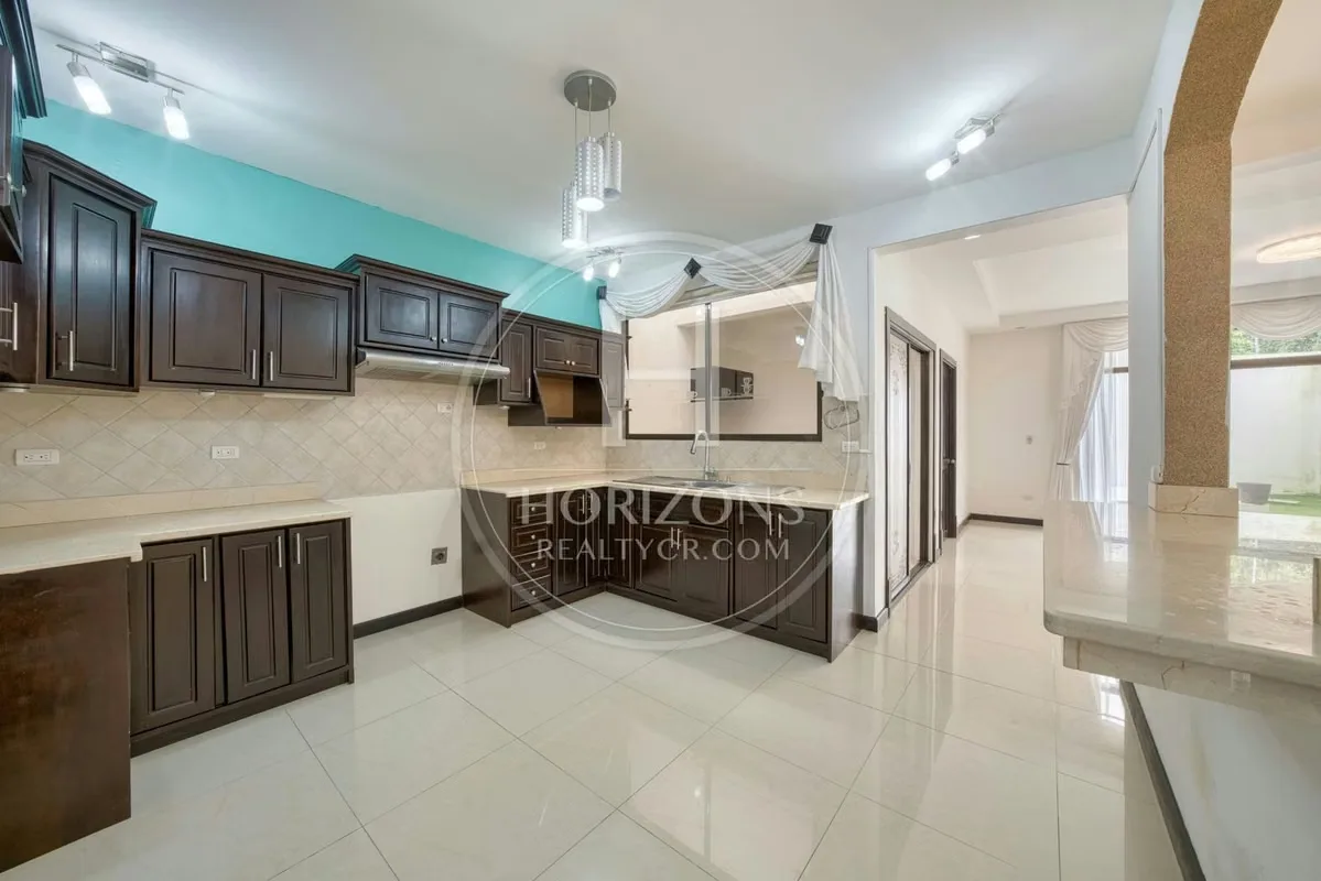 Precio de venta: 150.000.000 Colones – Área de terreno: 249 m² – Área de construcción: 350 m² Año de construcción:2017 – Cuota de condominio: 60.000 Colones – ..., photo 6