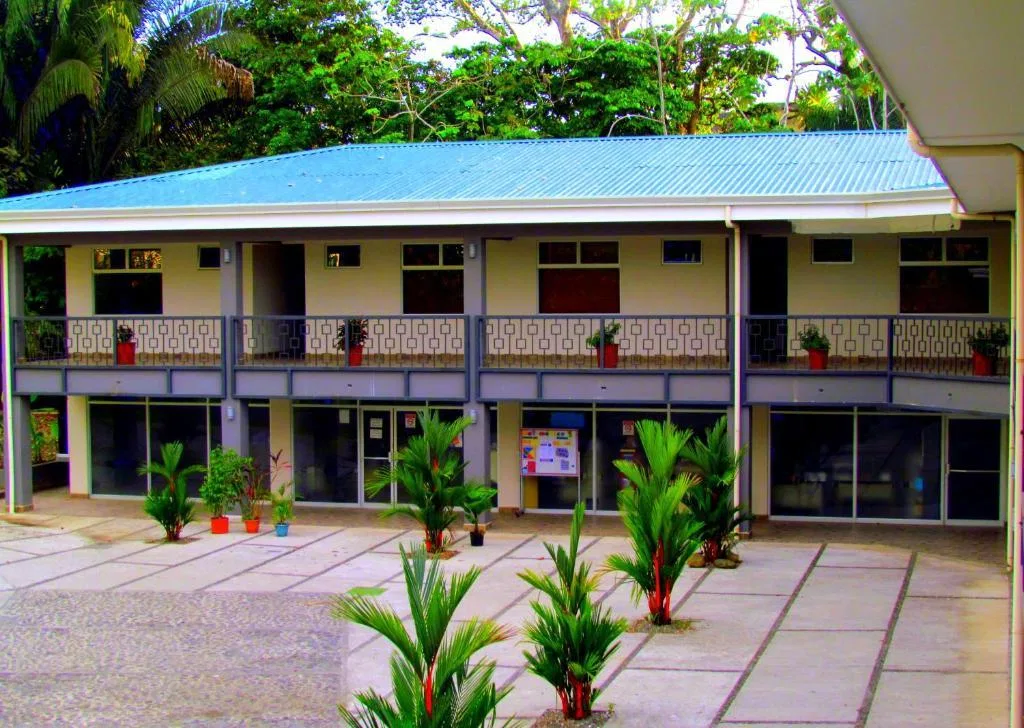 For Sale: Renovated 2-Bedroom Condo in Prime Quepos Location