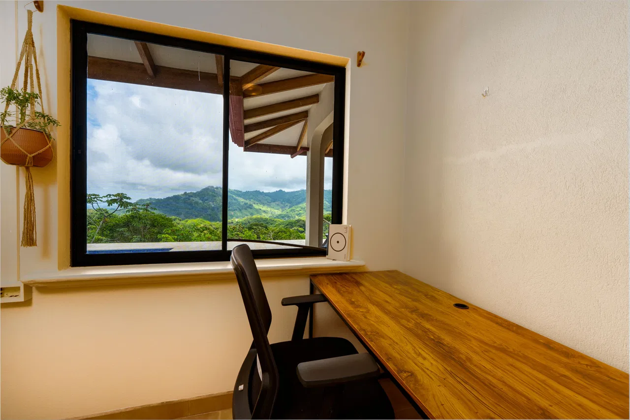 OCEAN AND MOUNTAIN VIEW 3 BEDROOM HOME WITH POOL IN LAGUNAS, photo 19