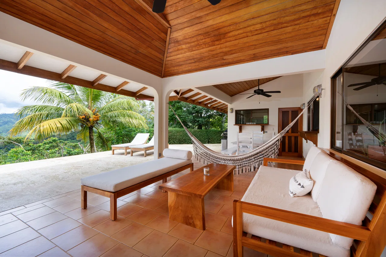 OCEAN AND MOUNTAIN VIEW 3 BEDROOM HOME WITH POOL IN LAGUNAS, photo 21