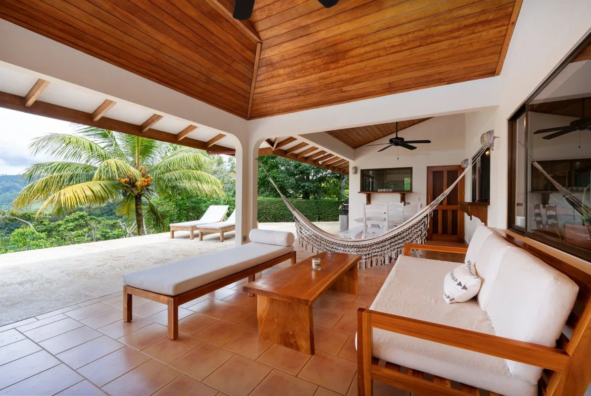 OCEAN AND MOUNTAIN VIEW 3 BEDROOM HOME WITH POOL IN LAGUNAS, photo 22