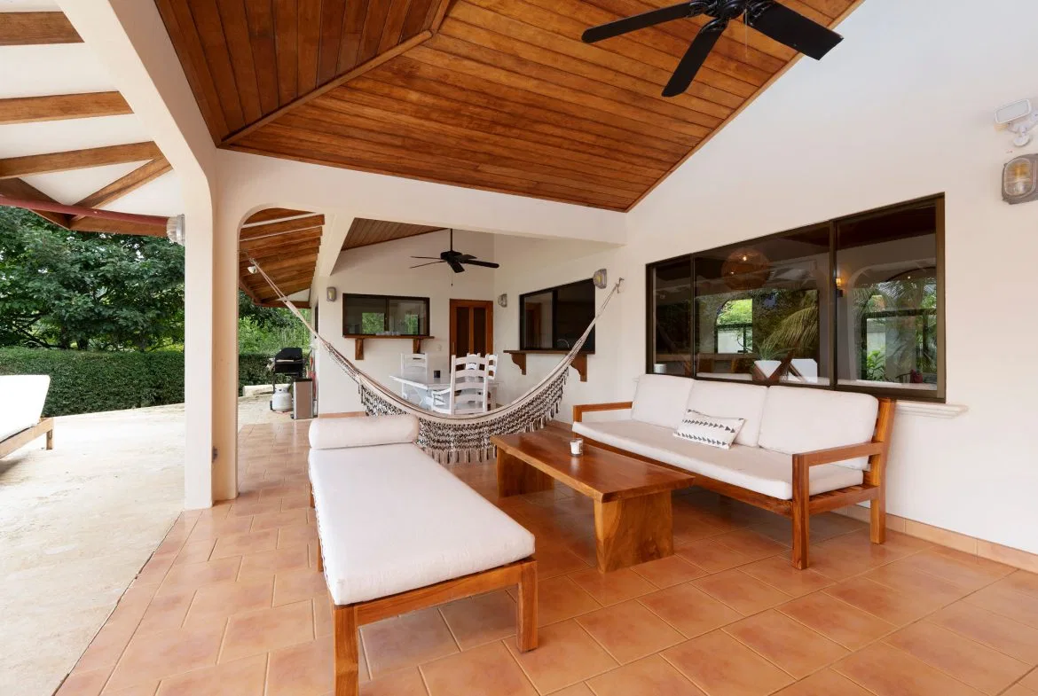 OCEAN AND MOUNTAIN VIEW 3 BEDROOM HOME WITH POOL IN LAGUNAS, photo 24