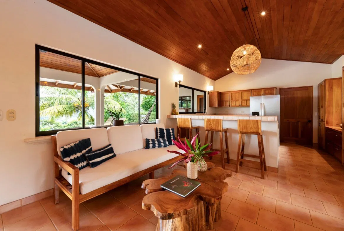 OCEAN AND MOUNTAIN VIEW 3 BEDROOM HOME WITH POOL IN LAGUNAS, photo 10