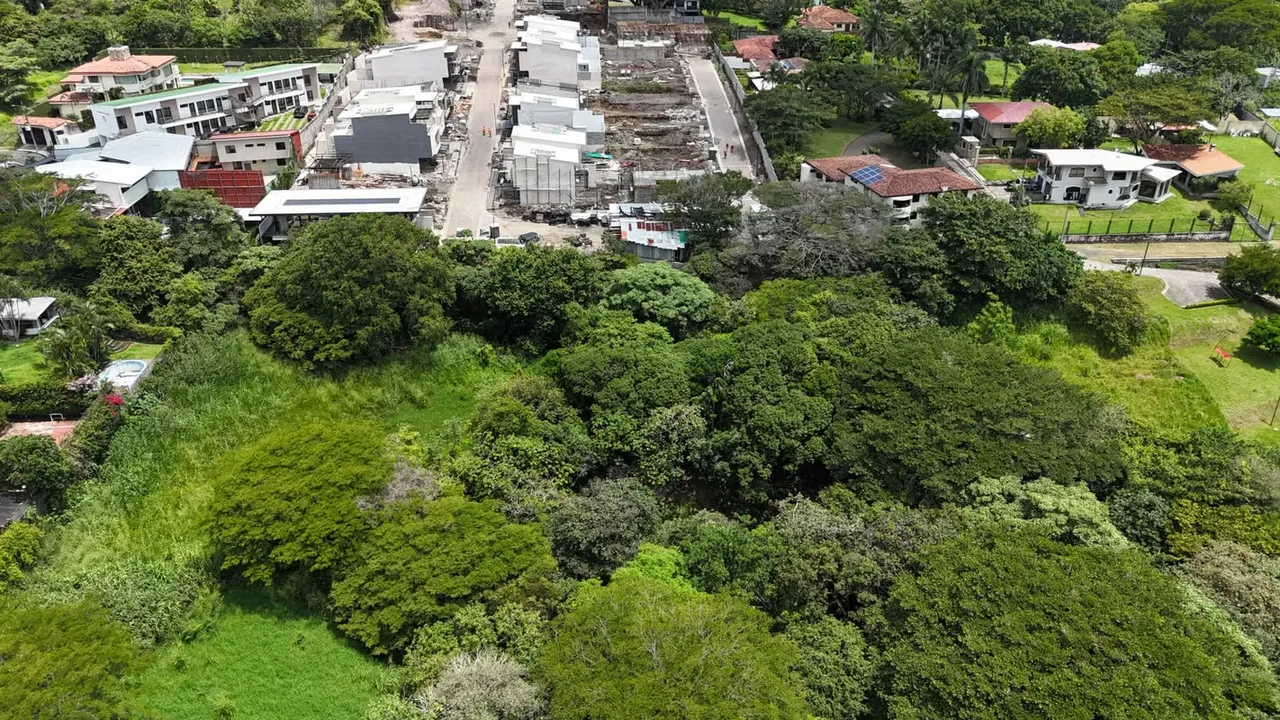 Land for sale for development in Pozos de Santa Ana.