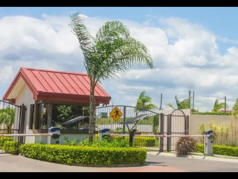 VENTA DE CASA AMUEBLADA, ALAJUELA, LA GUÁCIMA, JARDIN REAL