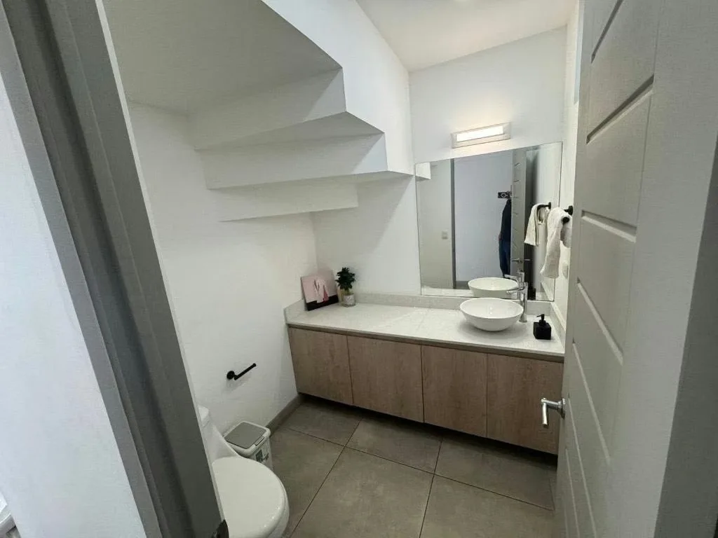 Se vende lujosa casa en condominio nature hills en san Antonio de Escazú, photo 2