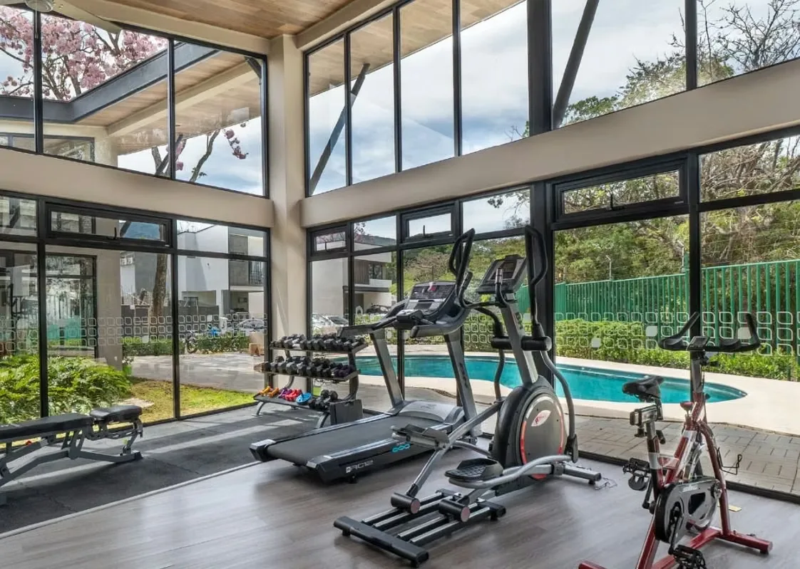 Espectacular casa para estrenar en zona segura, tranquila, y de alta valorización. Muy bien ubicada. Se entrega equipada con línea blanca y tanque de agua de mil litros. Dos ..., photo 7
