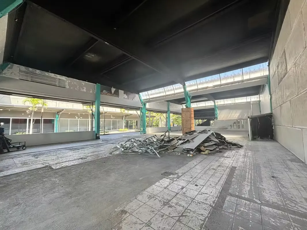 Alquilo Local comercial altura de 5 metros de 456 m² en una de las zonas más exclusivas y dinámicas de Lindora. Este espacio destaca por su gran altura tipo industrial, ideal para ..., photo 3