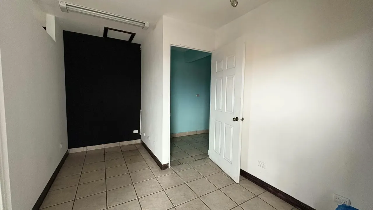 Commercial Premises for Rent or Sale – Downtown Santo Domingo, Heredia, photo 10
