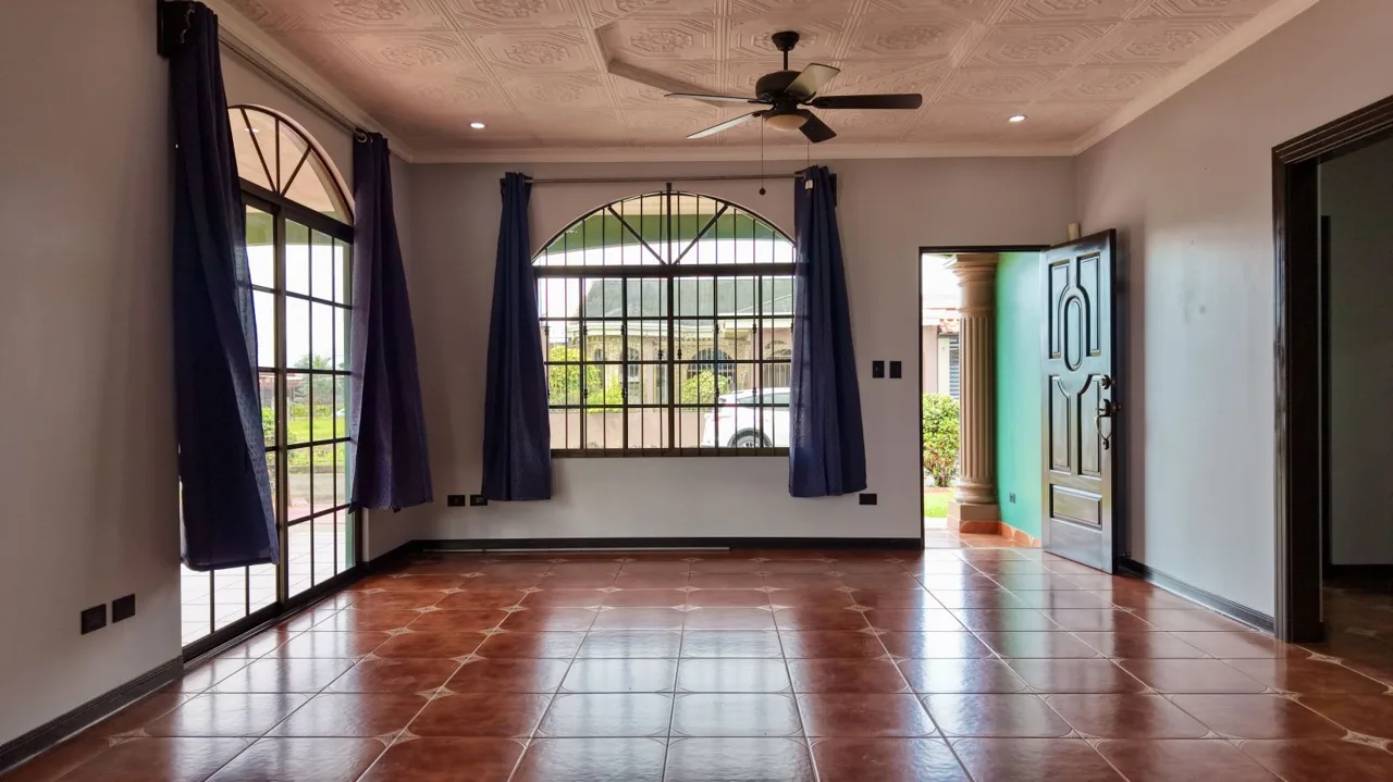 Modern House for Sale in Monte General, Perez Zeledon, Secure Gated Community, photo 12
