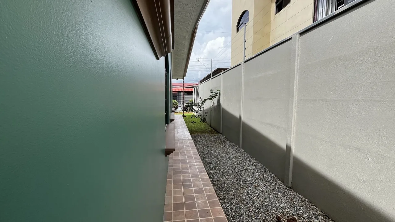 Modern House for Sale in Monte General, Perez Zeledon, Secure Gated Community, photo 9