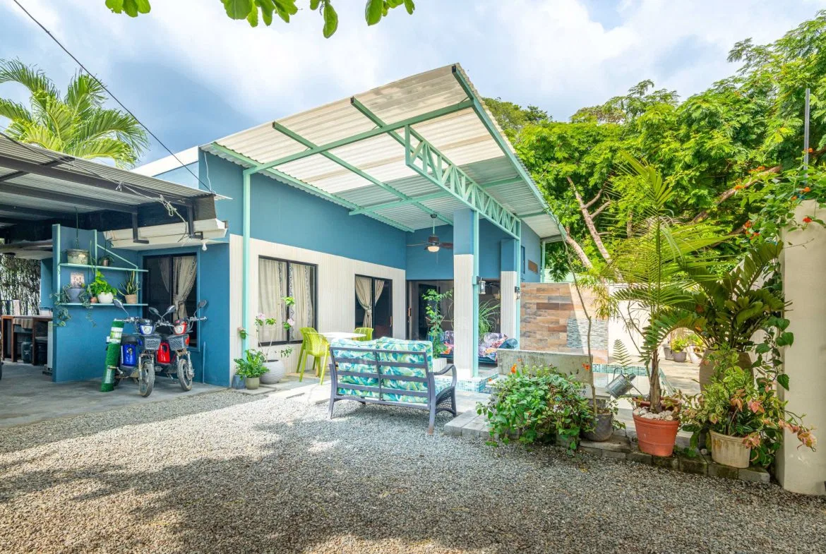 PROPERTY WITH FIVE BEDROOMS NEAR THE BEACH IN BAHIA BALLENA – 0.1 ACRES, photo 12