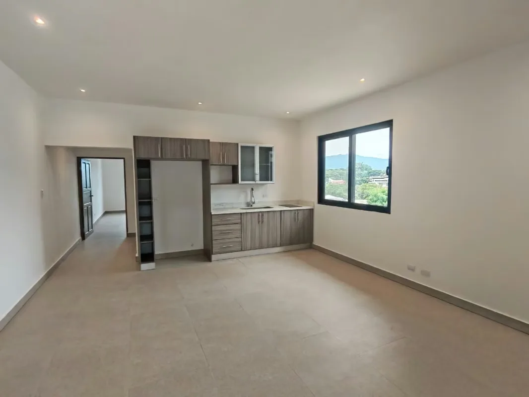 One bedroom apartment for rent in Bello Horizonte de Escazú.
