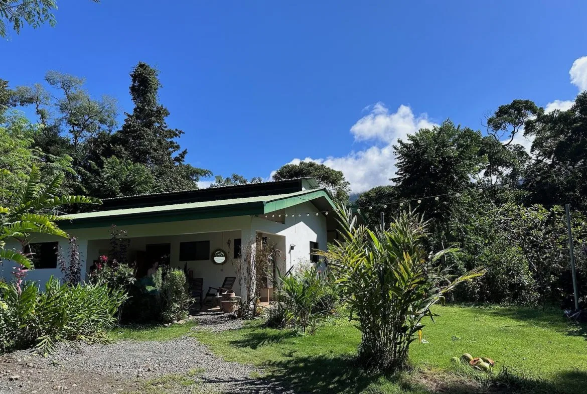 MOUNTAIN PROPERTY WITH THREE BEDROOMS AND GUEST HOUSE, IN LA ALFOMBRA – 2.4 ACRES, photo 6
