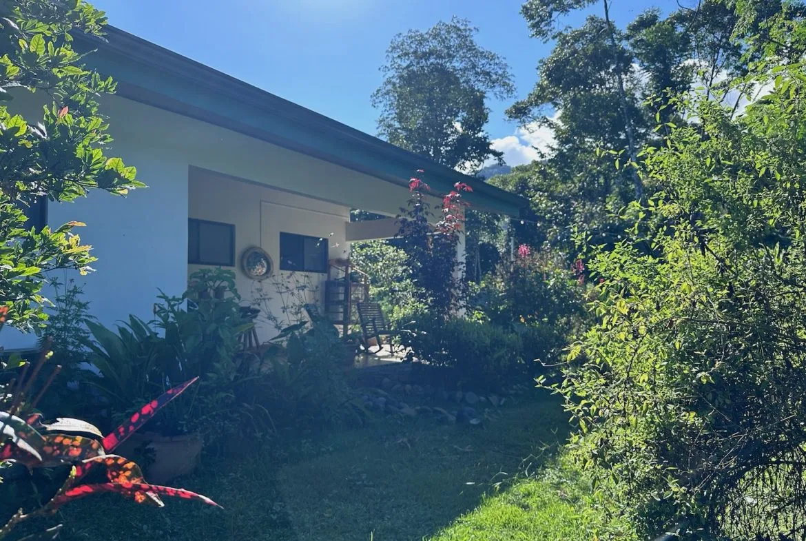 MOUNTAIN PROPERTY WITH THREE BEDROOMS AND GUEST HOUSE, IN LA ALFOMBRA – 2.4 ACRES, photo 8