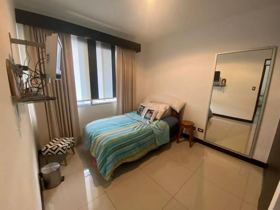 Casa en venta de dos niveles con amplio patio ideal para la familia #24-119 GS - Venta en Santa Ana, photo 4