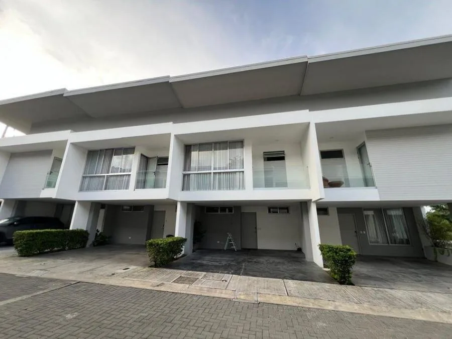 Venta de casa Escazú, San Antonio  - Venta en Escazú