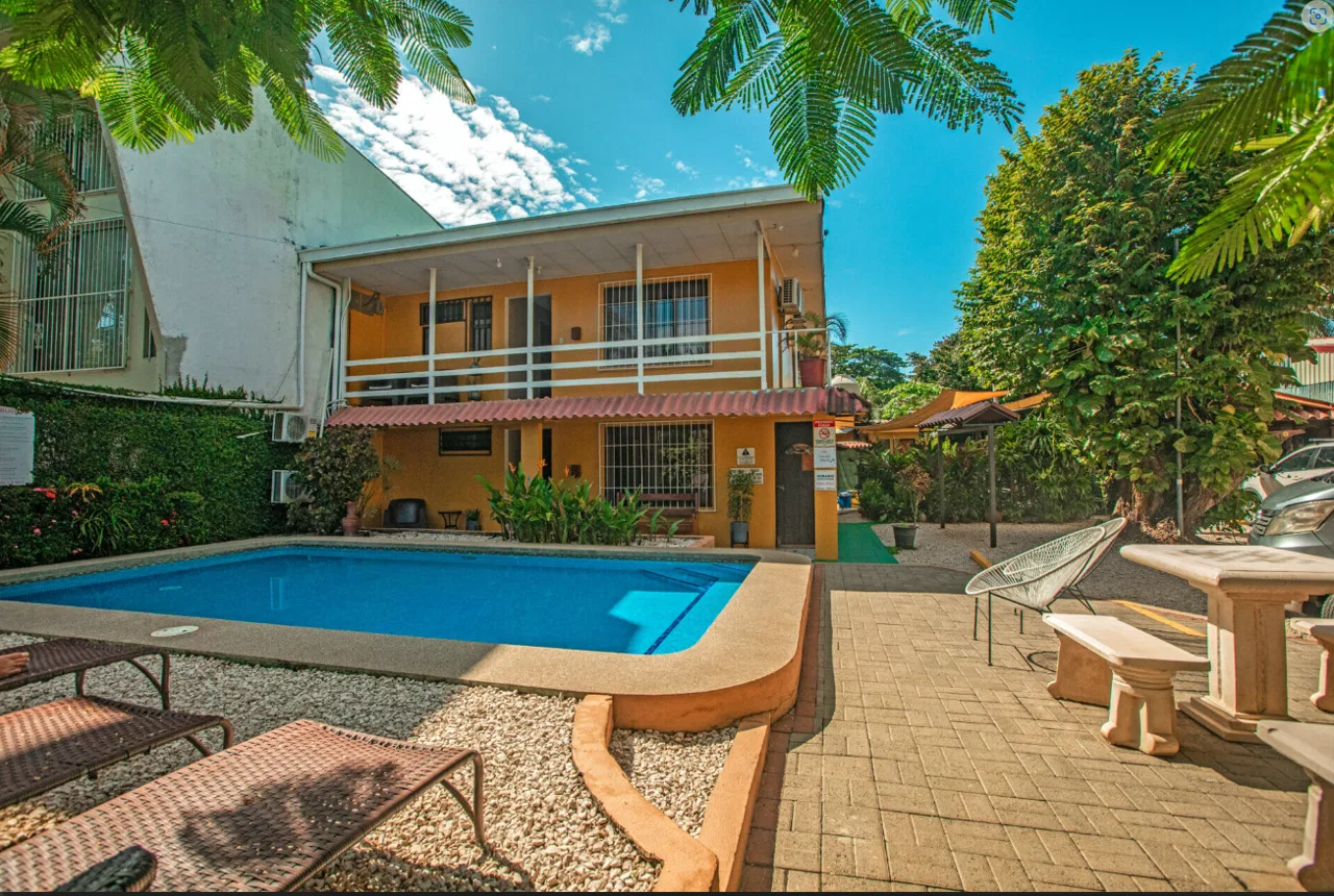 Beachside Hotel Las in Playas del Coco