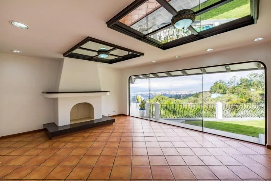 Venta de Espectacular Casa en Escazú / Mls. 26-711 OFC JB - Venta en Escazú, photo 2