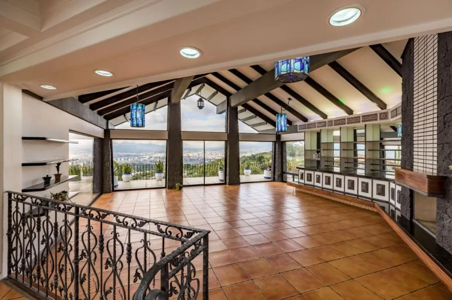 Venta de Espectacular Casa en Escazú / Mls. 26-711 OFC JB - Venta en Escazú, photo 5