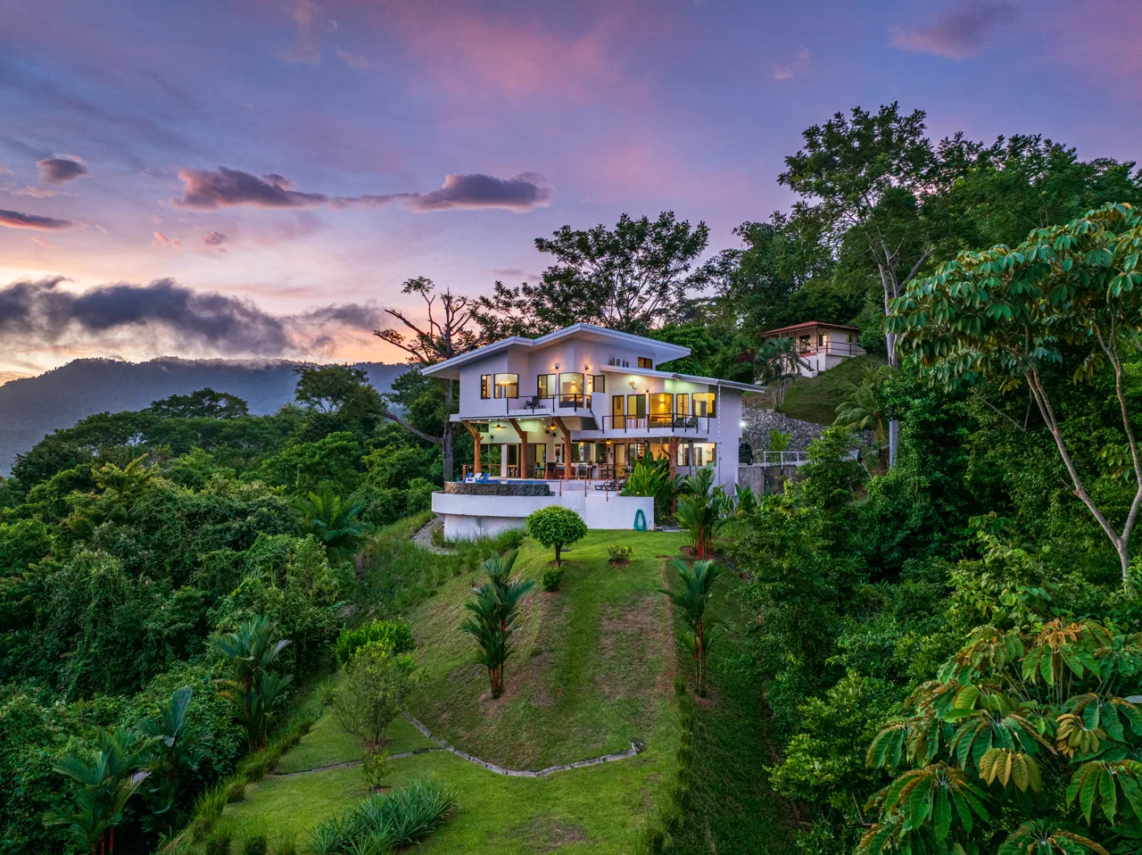 Casa Enigma - Iconic 180° Ocean View Home, photo 3