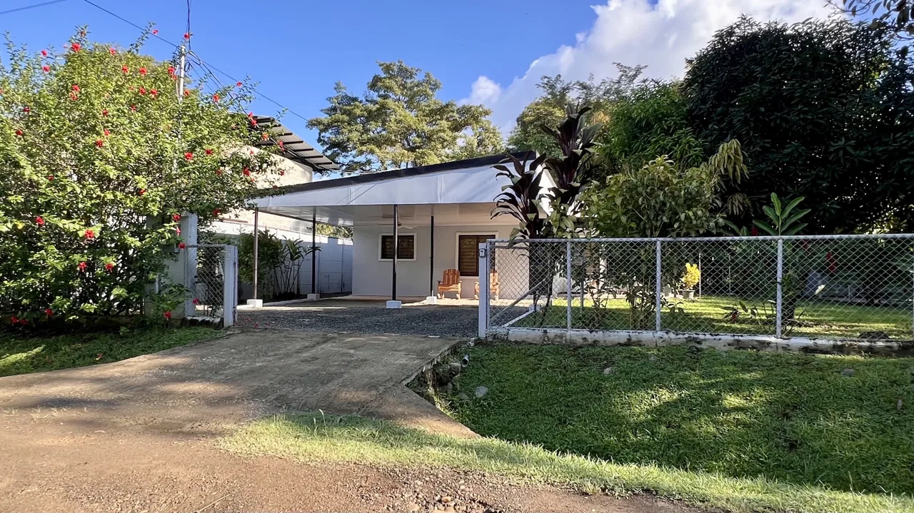 PROPERTY WITH THREE BEDROOM NEAR TO THE BEACH, IN BAHIA BALLENA – 0.19 ACRES, photo 3