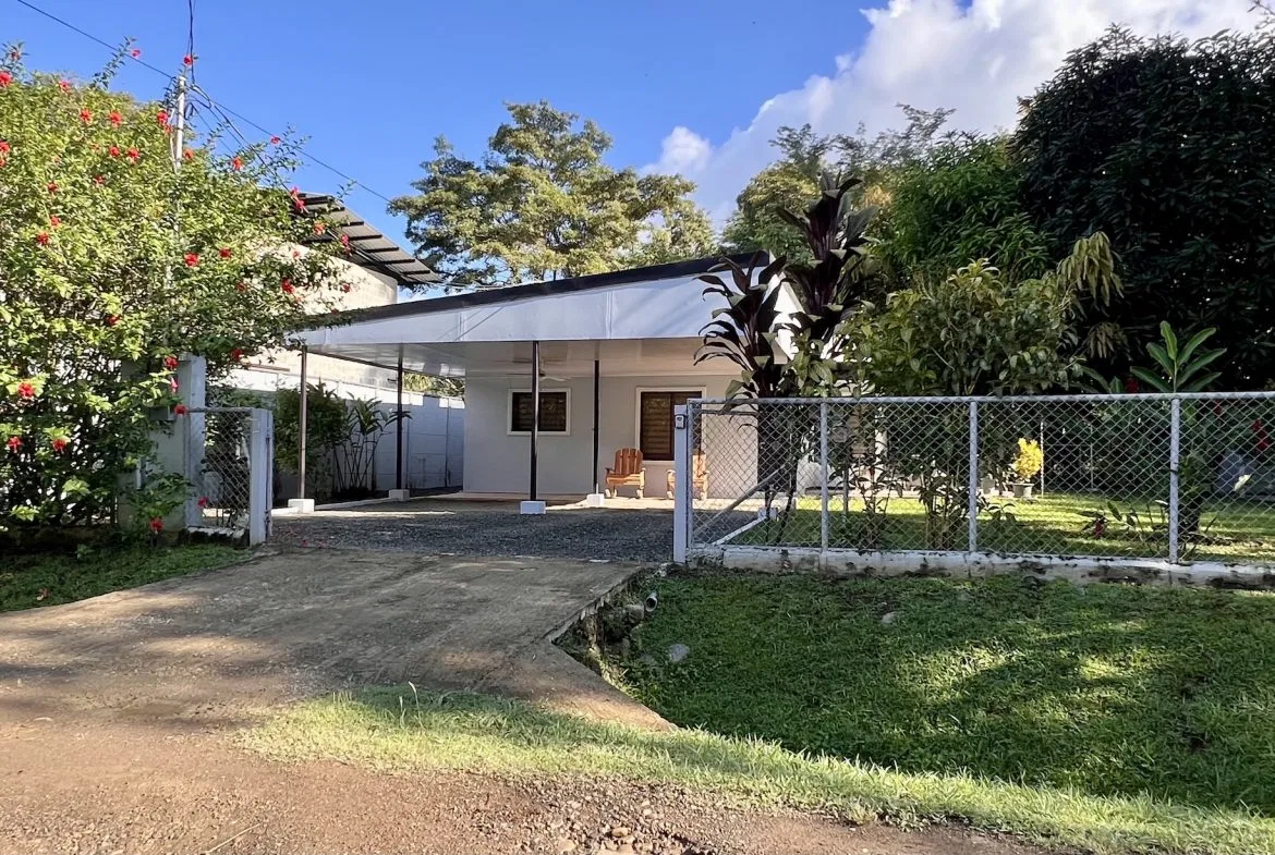 PROPERTY WITH THREE BEDROOM NEAR TO THE BEACH, IN BAHIA BALLENA – 0.19 ACRES, photo 4