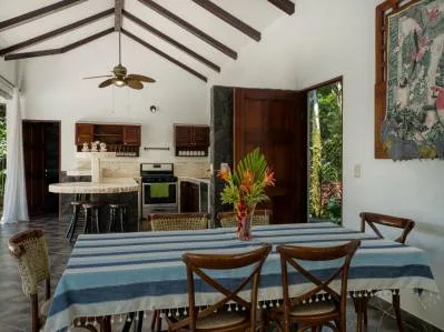 Casa de 3 Cuartos em estilo balinês em Uvita, photo 8