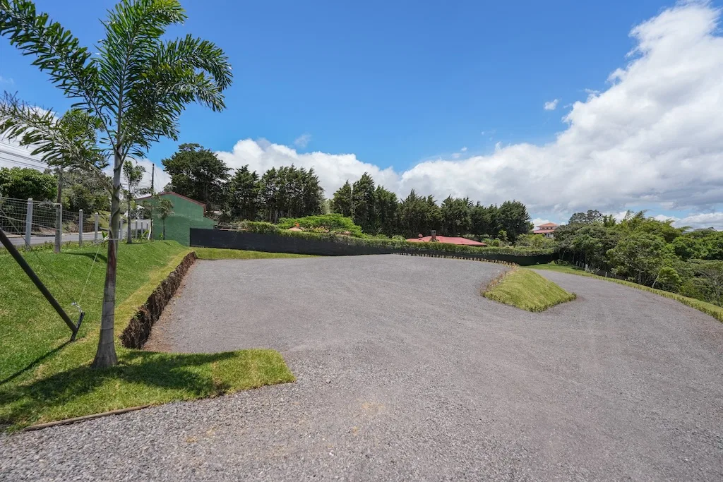 Terreno de 951m2 en San Josecito de San Isidro de Heredia