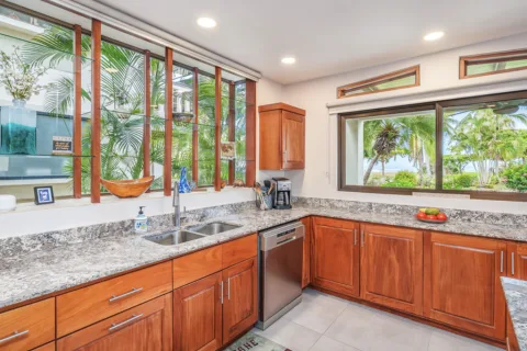 Brisas del Mar 15 ~ Turnkey Beachfront Condo with Ocean Views, photo 15